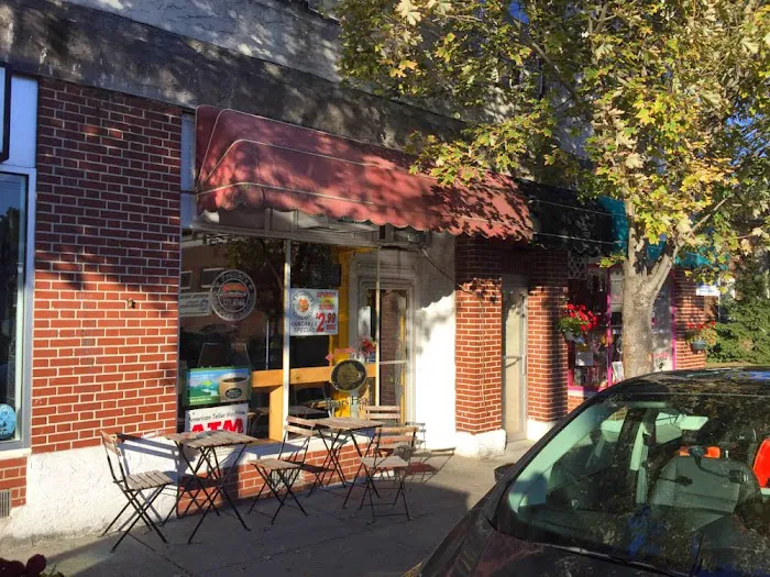 Franki's Sandwich and Grill Picture 8