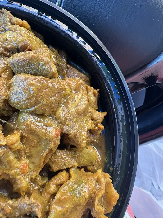 Deluxe Restaurant & Bar Picture 1