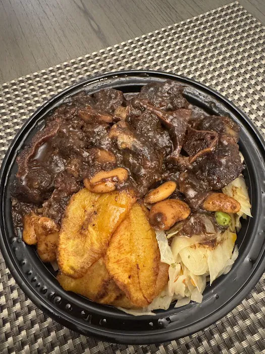 Deluxe Restaurant & Bar Picture 7