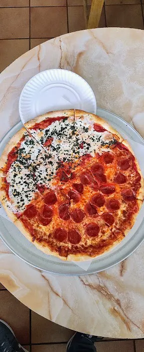 Mark's Pizza Picture 2