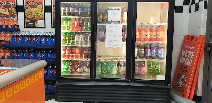 Little Caesars Pizza Picture 5