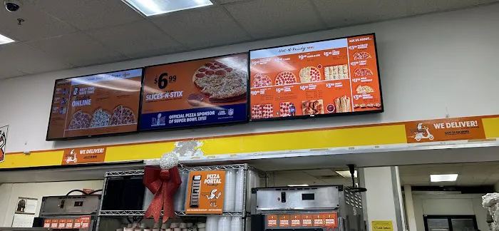 Little Caesars Pizza Picture 3