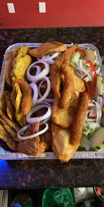 Tropical Island Lounge Picture 5