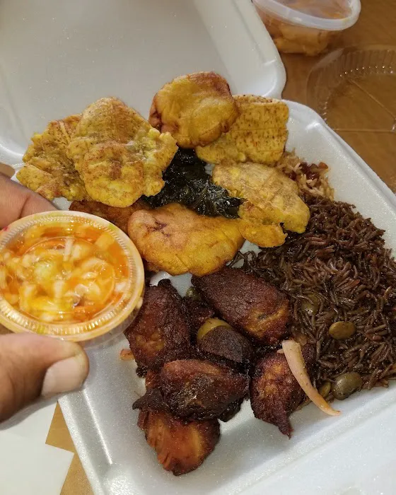 Fancy Buffet Haitian Restaurant Picture 2