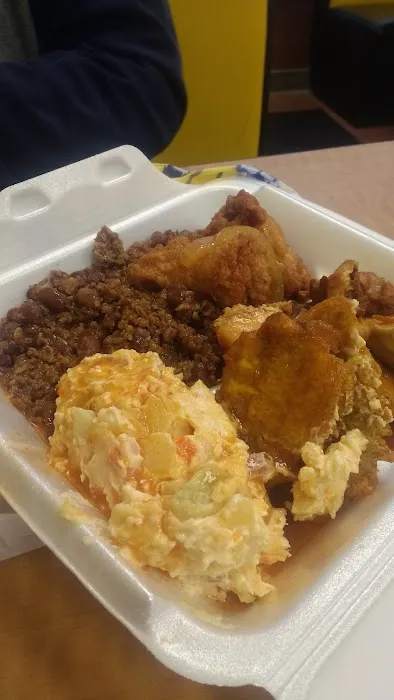 Fancy Buffet Haitian Restaurant Picture 6