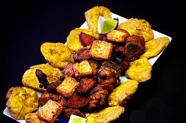 Los Monos Restaurant - formerly 3 Monkeys Picture 9