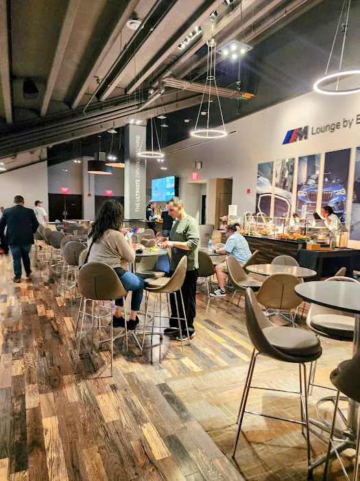 The M Lounge by BMW Picture 1