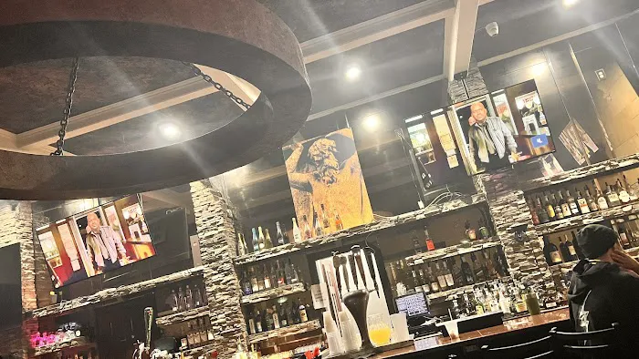 Three Levels Lounge & Sports Bar Picture 4