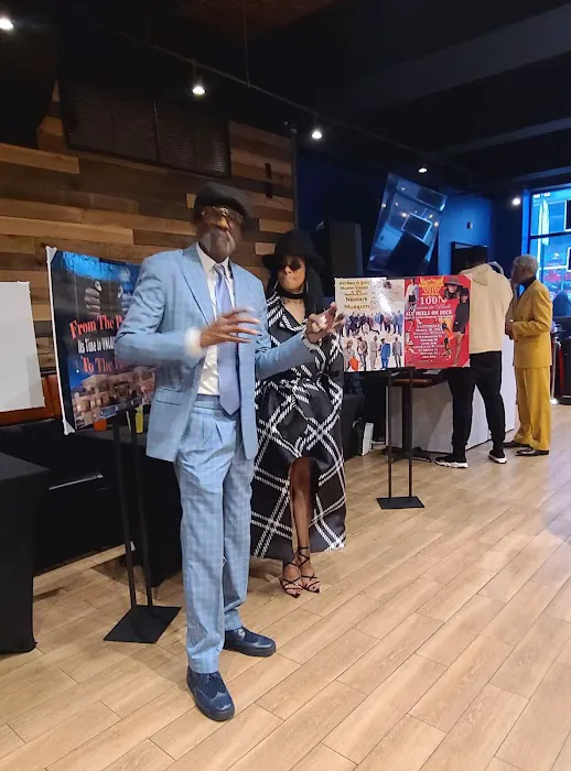 American Whiskey Newark Picture 6