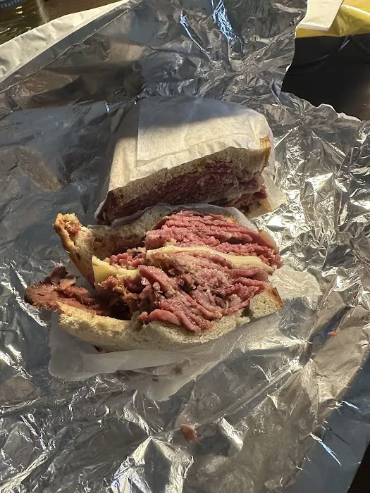 Hobby's Delicatessen & Restaurant Picture 8