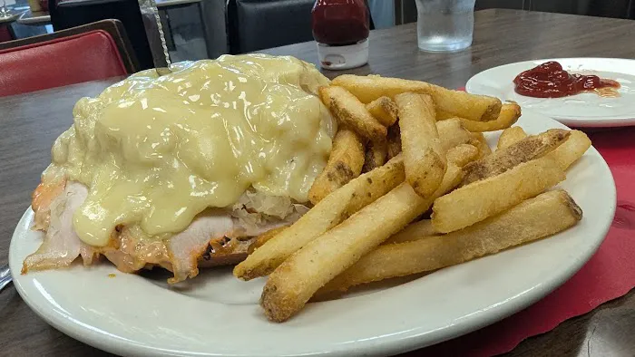 Hobby's Delicatessen & Restaurant Picture 2