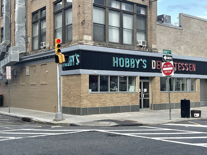 Hobby's Delicatessen & Restaurant Picture 6