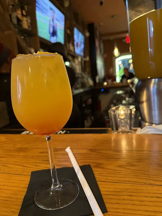 Ellie's Bistro Picture 9