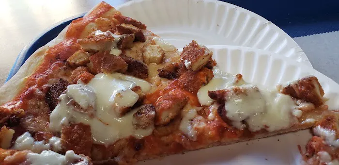 Queen Pizza & Deli Picture 6