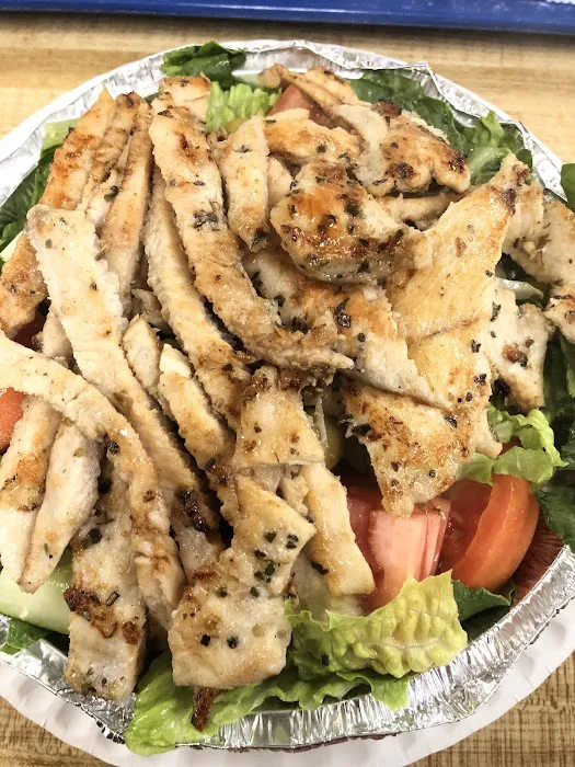 Queen Pizza & Deli Picture 9