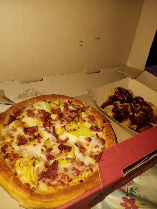 Pizza Hut Picture 6