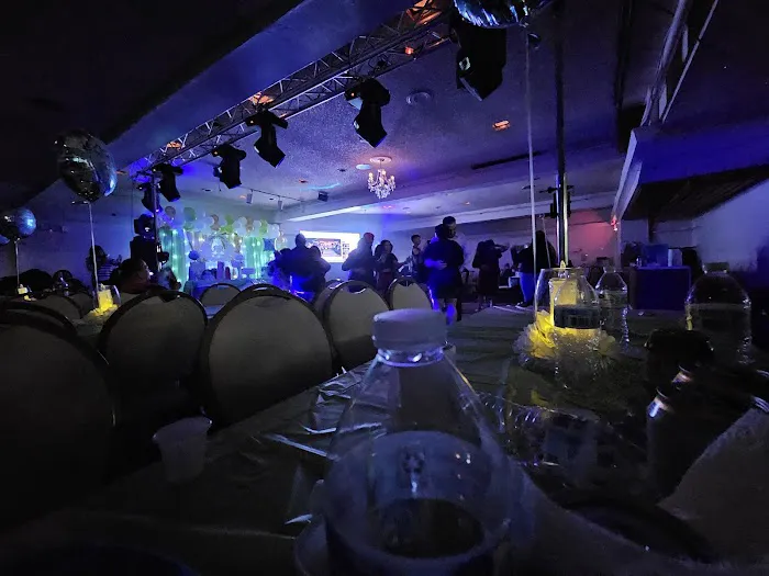 Flamboyan Manor Picture 9