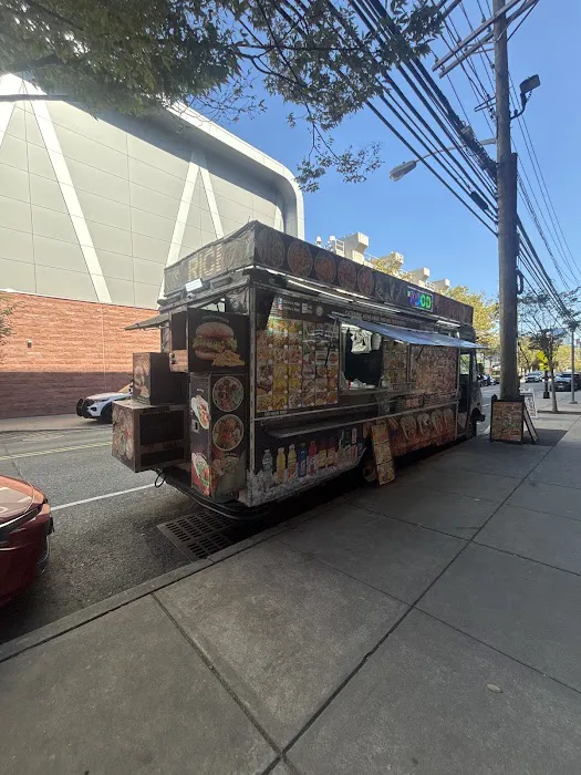 Gigi Halal Food Picture 7