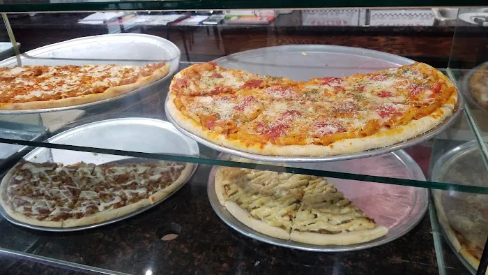 Giovanni Pizza Pasta & Grill Picture 1