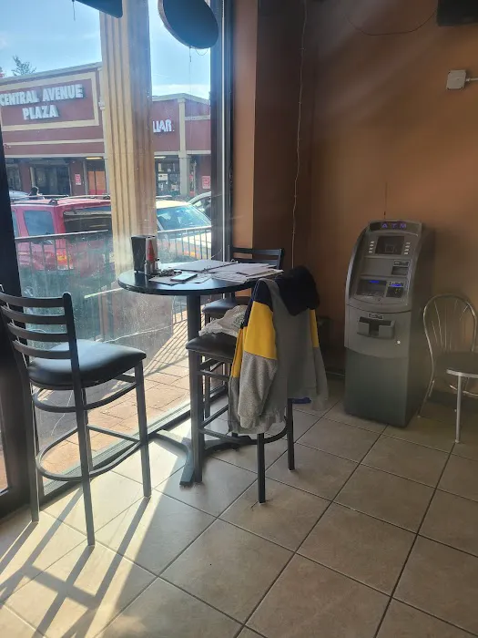 Plaza restaurant Picture 7