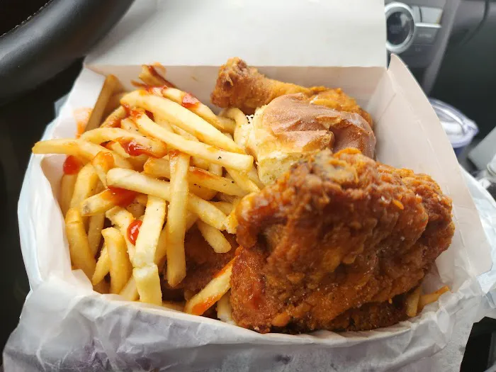 US Fried Chicken & Pizza Picture 7