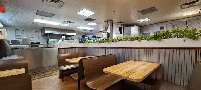 Frank’s Pizzeria & Restaurant Picture 1