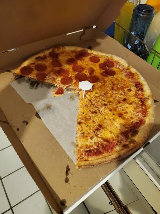 Frank’s Pizzeria & Restaurant Picture 10