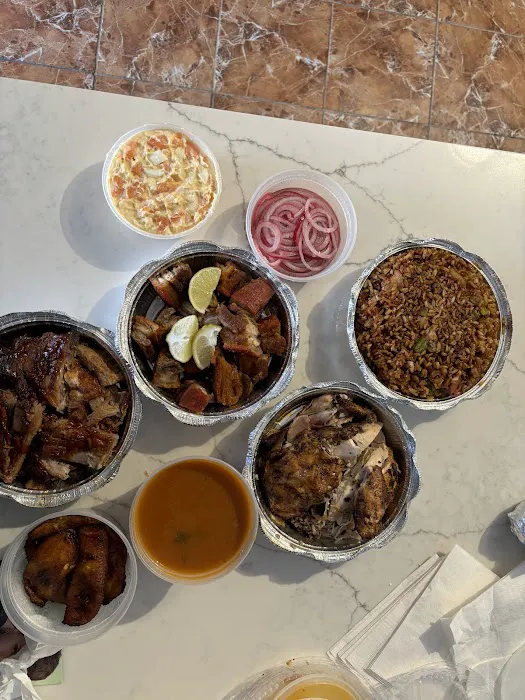 Dania's Restaurant Picture 2