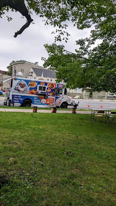 Tripleta Pollo Loky (Food Truck) Picture 6