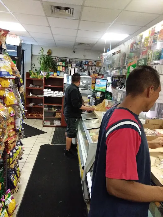 Park Avenue Deli and Food Market Picture 6