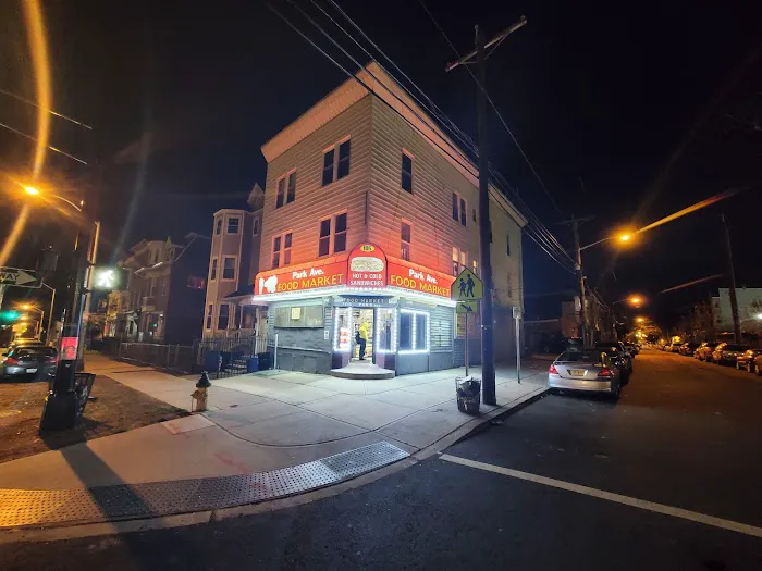 Park Avenue Deli and Food Market Picture 4