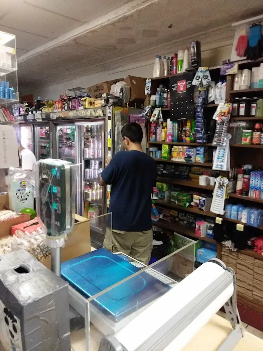 Park Avenue Deli and Food Market Picture 2