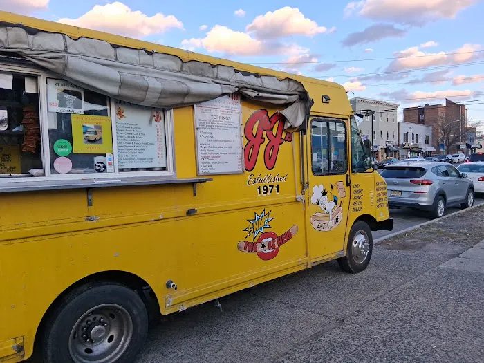 JJ's Hot Dogs Picture 7