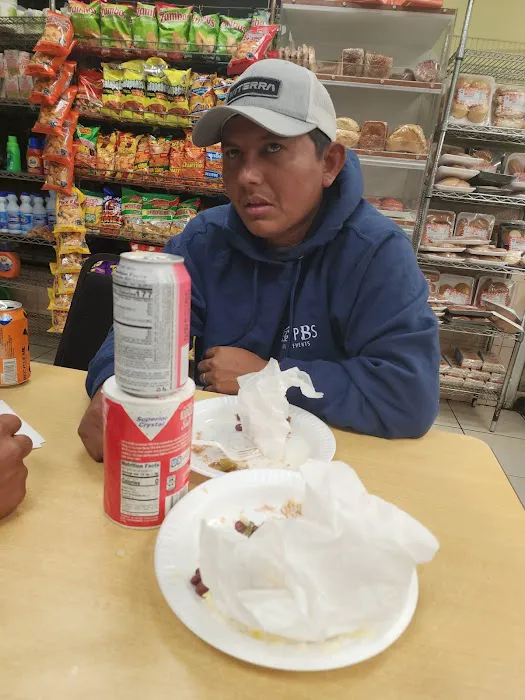 Yobany Deli & Pizza Picture 4