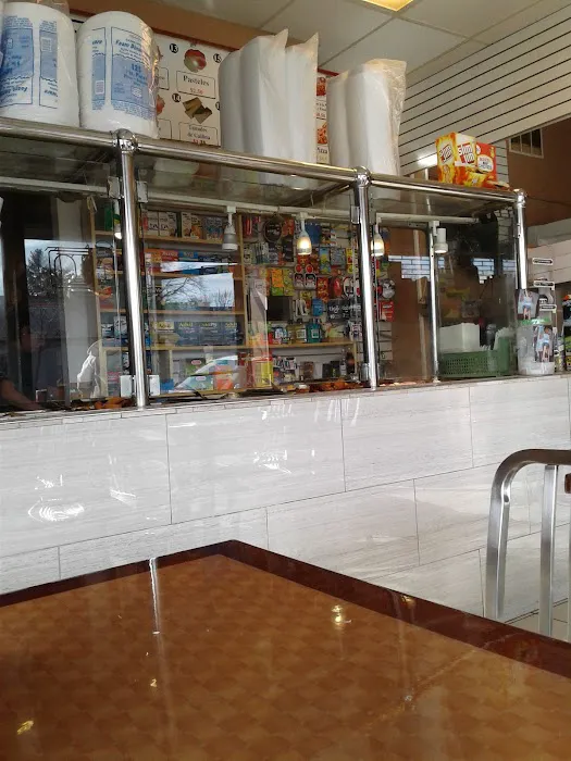 Yobany Deli & Pizza Picture 3