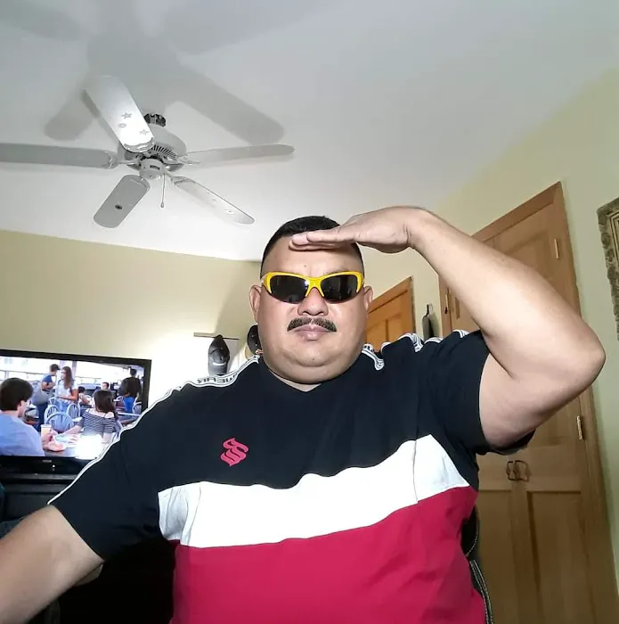 antojitos salvadoreños deli Picture 4