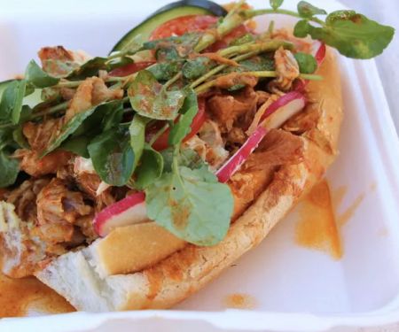 antojitos salvadoreños deli