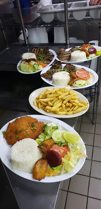 La Sevillana Bakery & Restaurant Picture 4