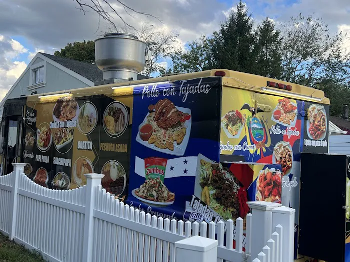 El pauteñito Comida ecuatoriana food truck Picture 2