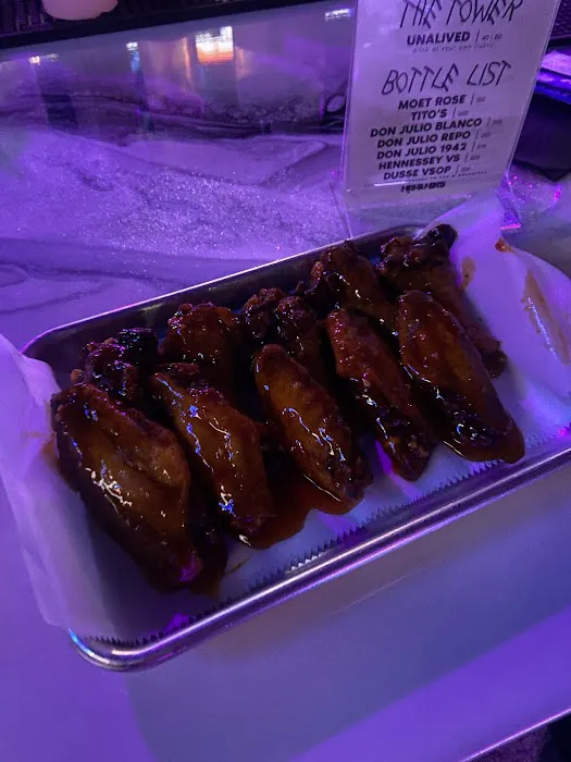 His And Hers Westbury Picture 10