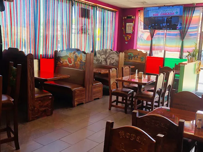 El Nopal Restaurant Picture 5