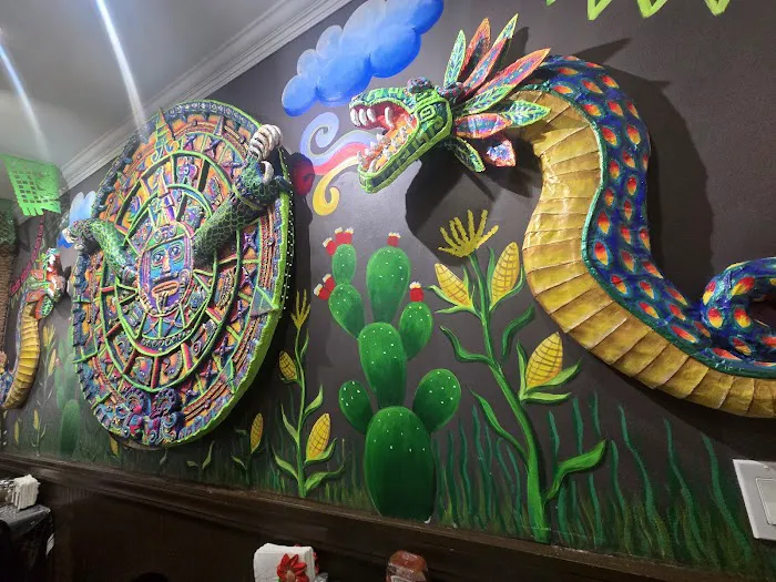 Azteca Deli Grocery Picture 4