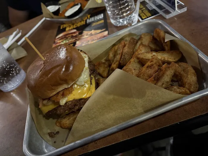 Buffalo Wild Wings Picture 1