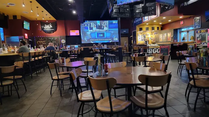 Buffalo Wild Wings Picture 2