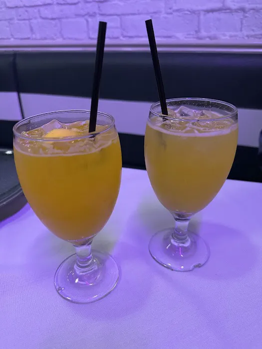 Sunshine Hicksville Picture 1