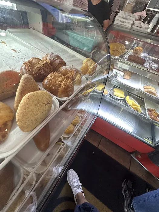 Punto Rojo Bakery Hicksville 2 Picture 5