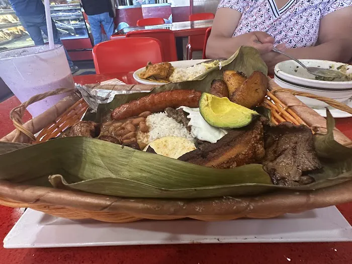 Punto Rojo Bakery Hicksville 2 Picture 3