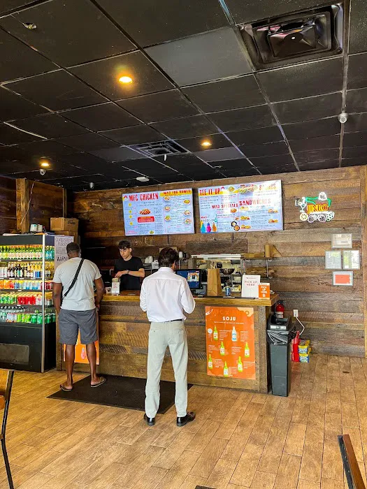 Mad for Chicken East Meadow Picture 3