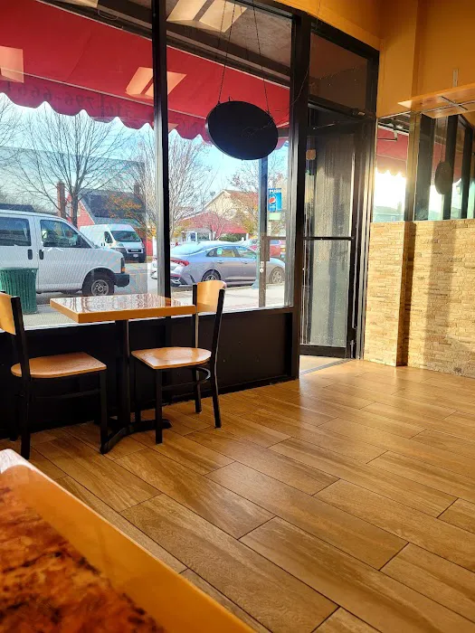 Lombardo's Pizza & Pasta Picture 2