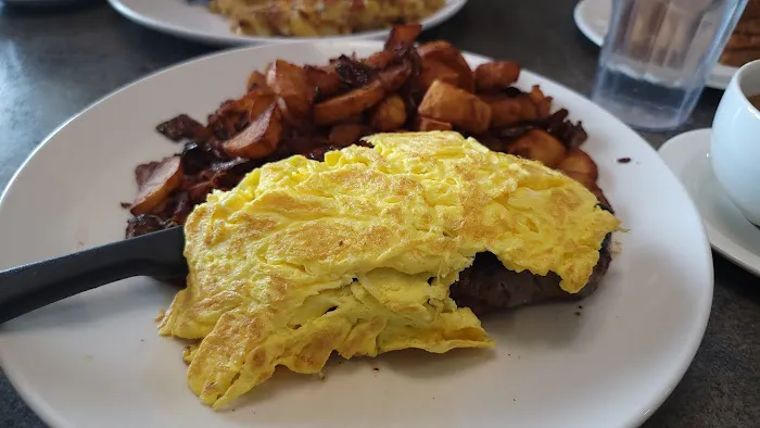 Colony Diner Picture 5